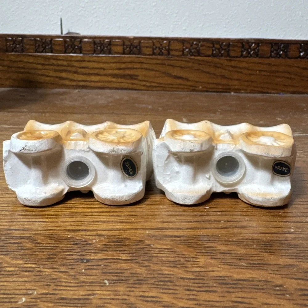 Vintage Japan Texas Covered Wagon Salt & Pepper Shakers Ceramic Western Set
